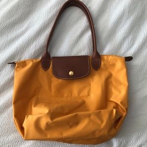 Longchamp Le Pliage Medium Tote Bag